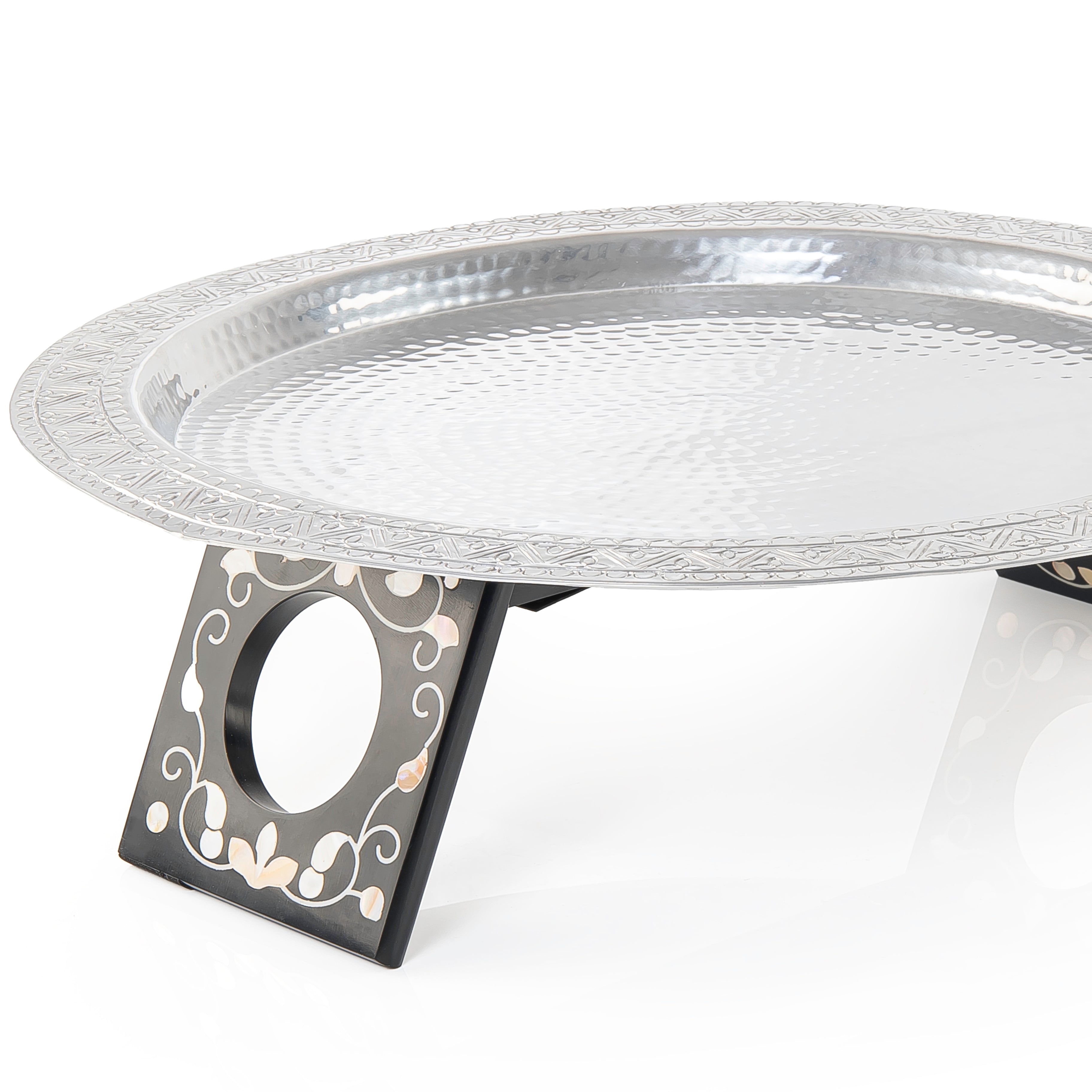 صينية تقديم دائرية مصنوعة من الألمنيوم مع قاعدة من الخشب والصدف - كبير