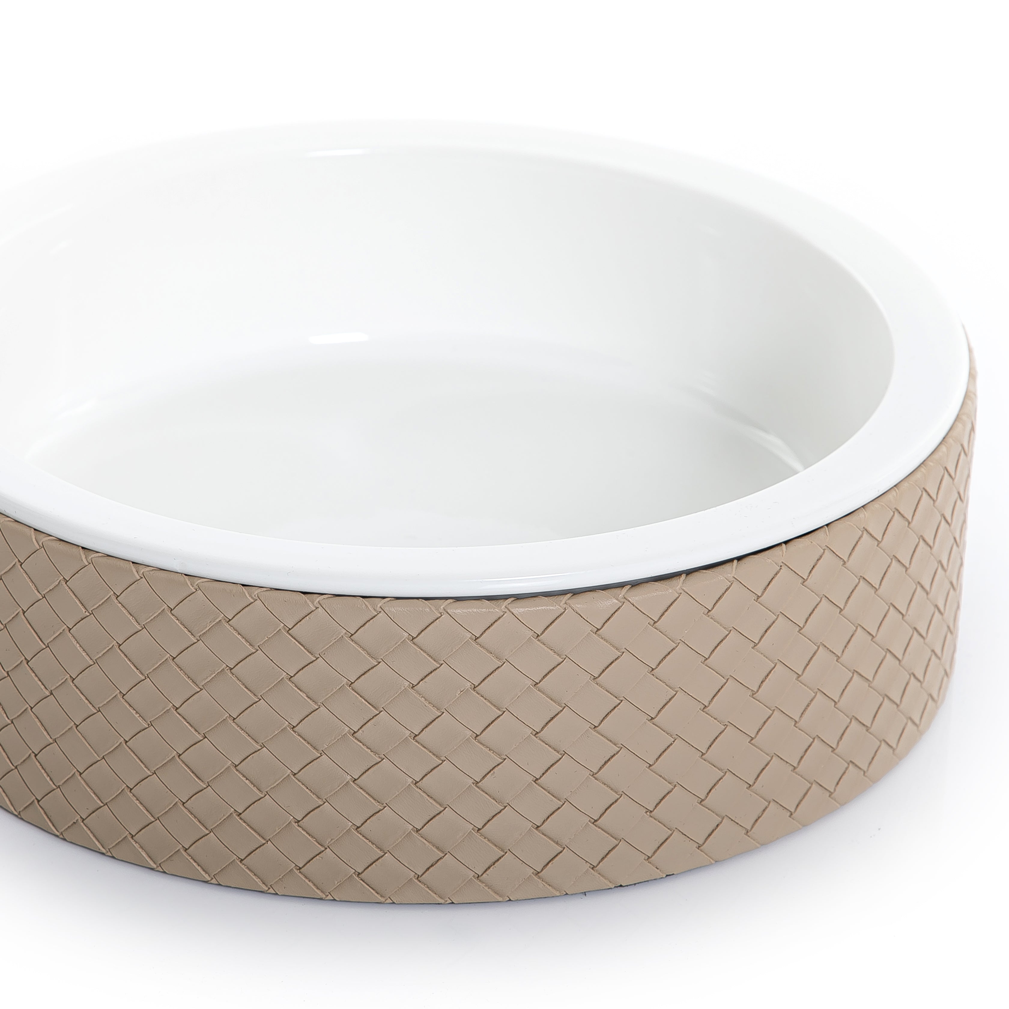 Round Ceramic Plate with Light brown leather base