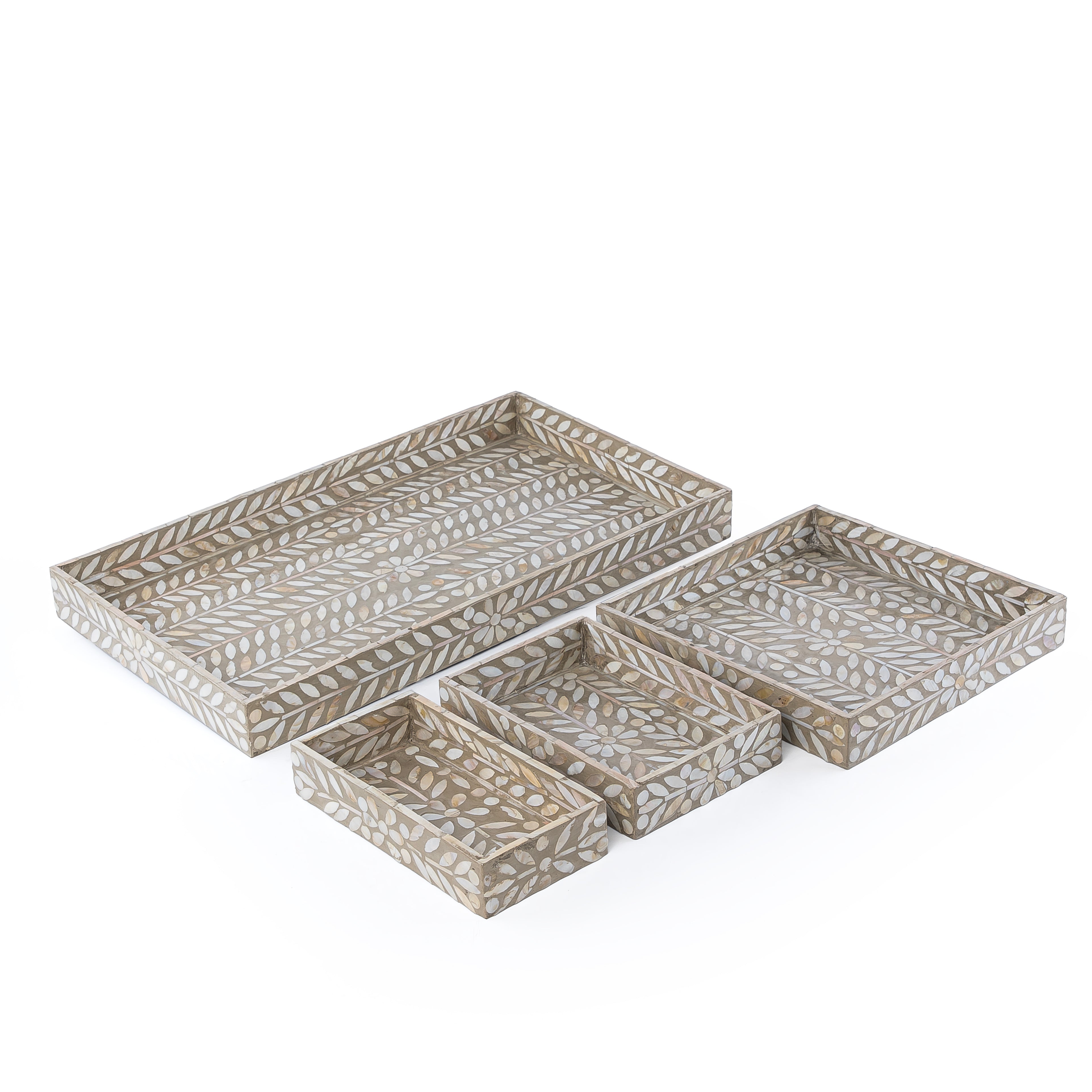 طقم 4 صواني صدف بأحجام مختلفة - بني