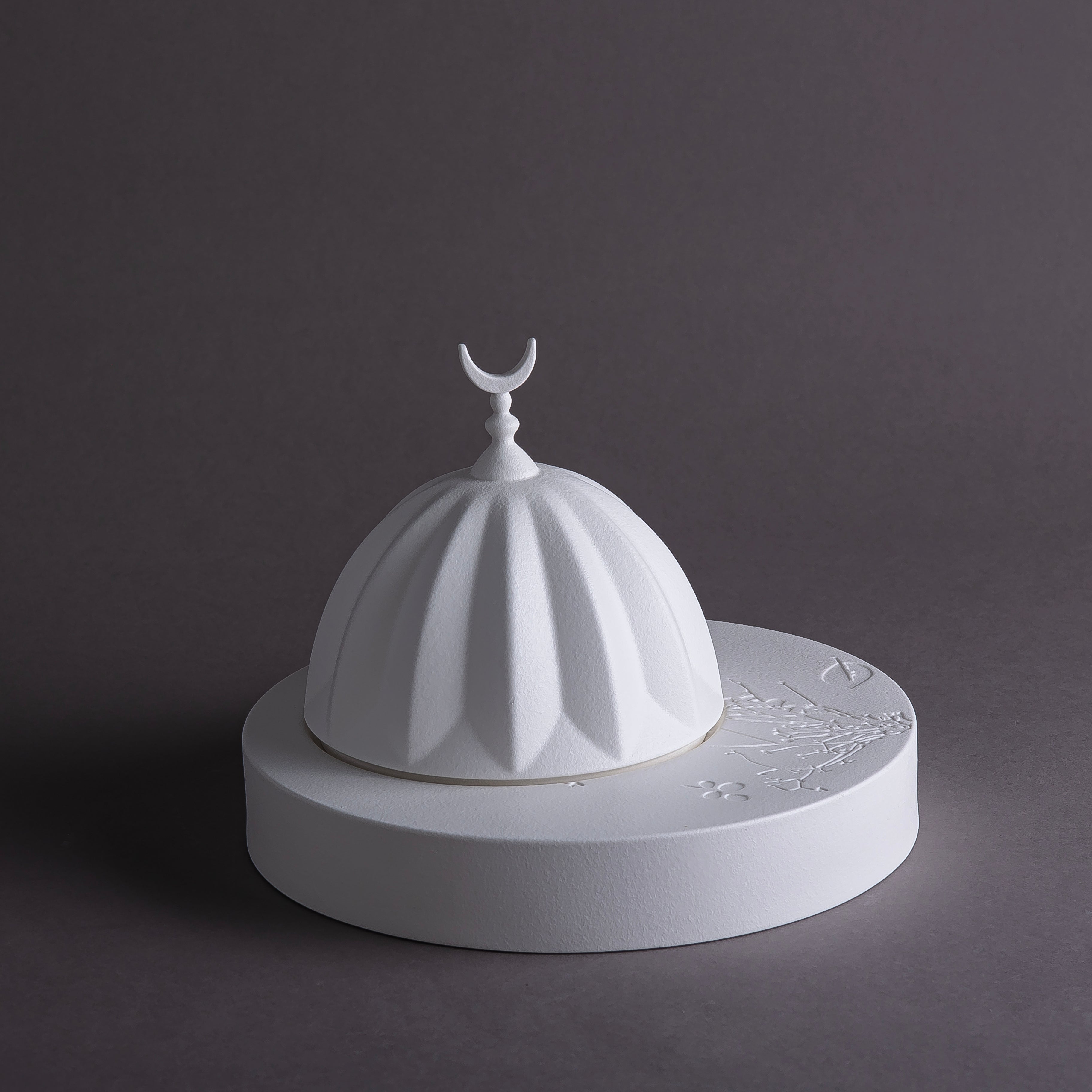 Mat White Ceramic Stand