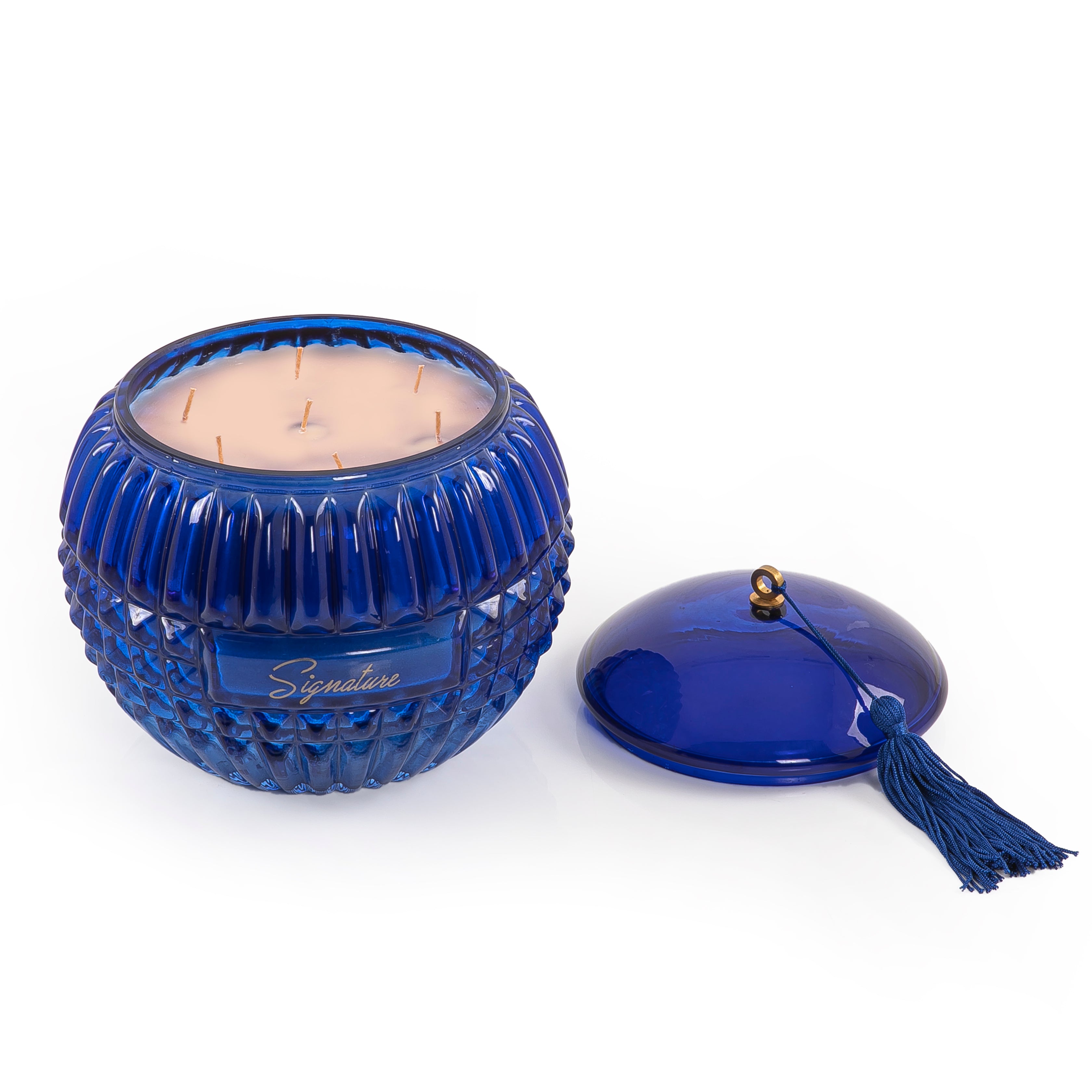 شمعة لاسيرفا سيغناتشير مع غطاء 2500 جرام