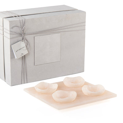 Resin Serving Set with 4 Small Bowls and Tray