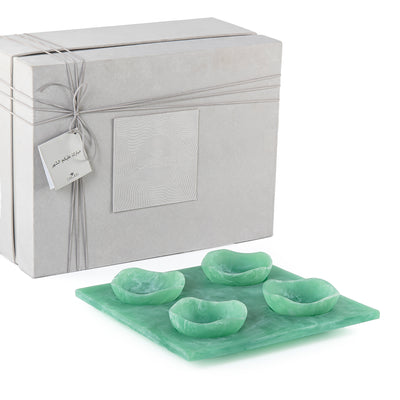 Resin Serving Set with 4 Small Bowls and Tray