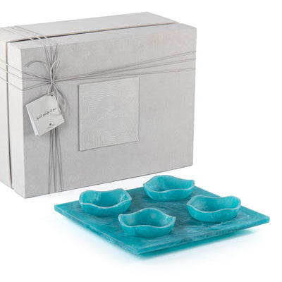 Resin Serving Set with 4 Small Bowls and Tray