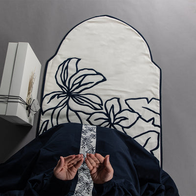 طقم صلاة من القطن يتكون من ثوب وسجادة بتصميم  بيضاوي مع بوكس هدية