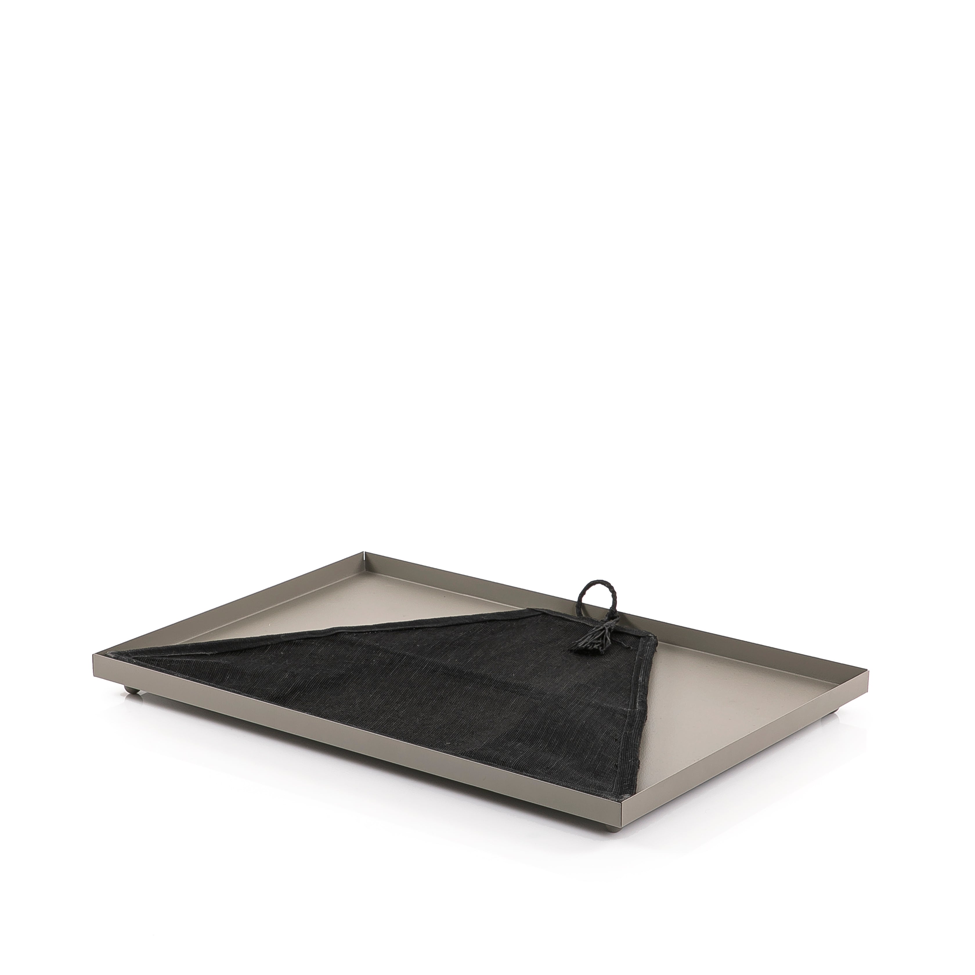 Medium Rectangular Metal Tray with pyramid Linen Cover