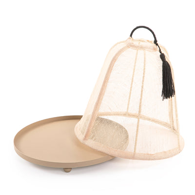 صينية معدنية بغطاء لينن مقوس