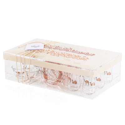 علبة أكريليك مع غطاء وأكواب وفناجيل بنقوش عربية