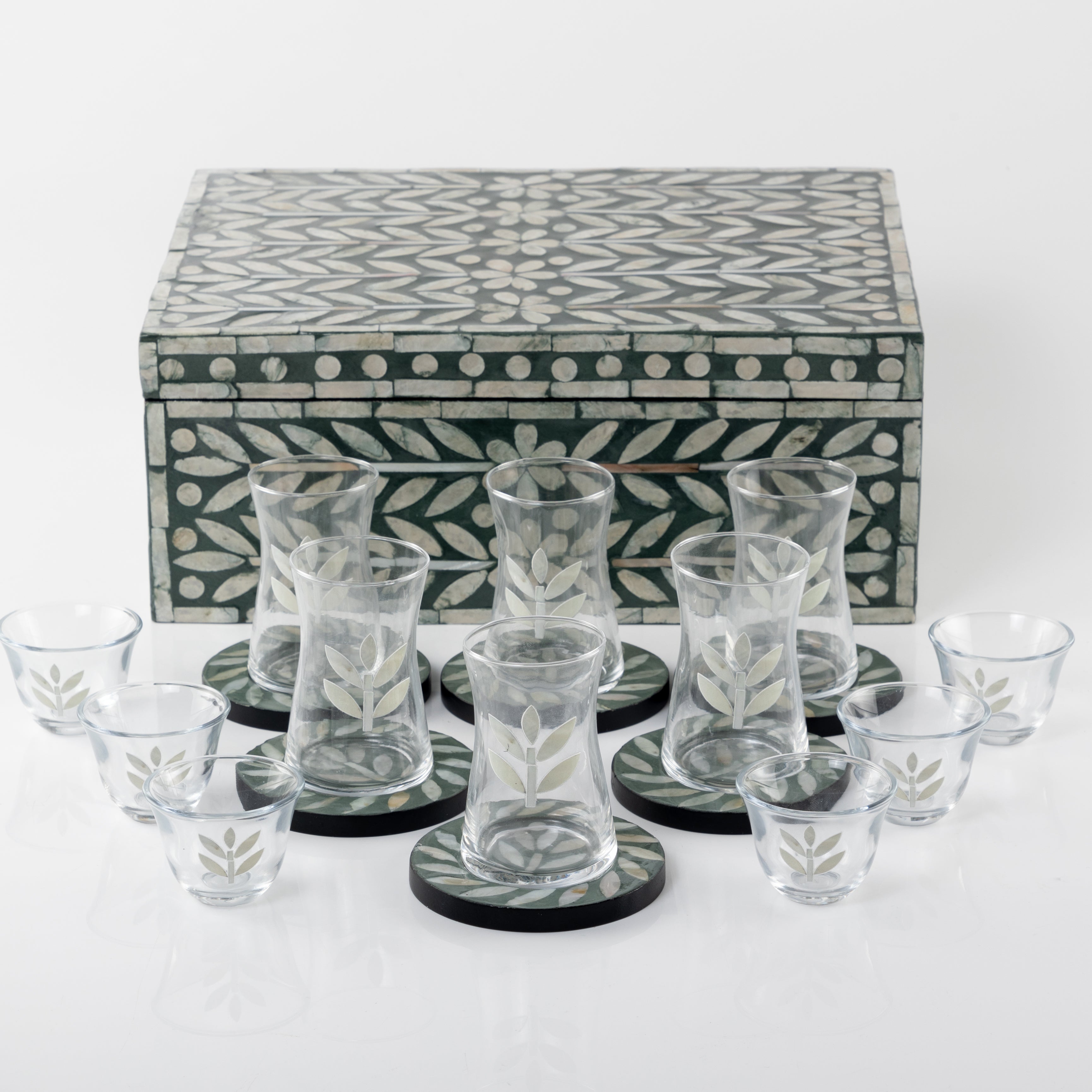 Set of mother pearl 12 coaster with 6 cups for coffee and 6 cups for tea with box - green