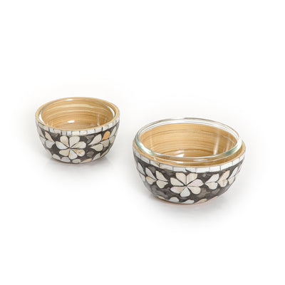 Set of Glass Bowls with Mother of Pearl Base