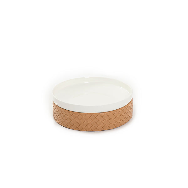 Ceramic plate with leather base