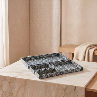 Set of mother of pearl 4 trays in different sizes - green