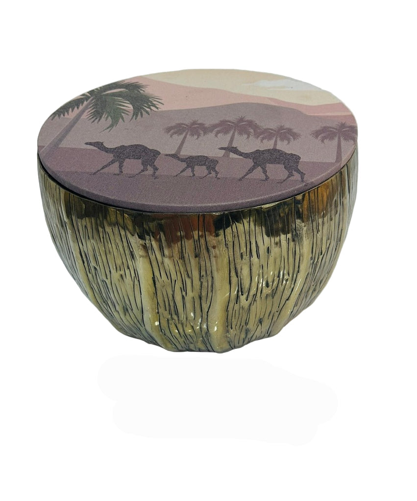 Golden color steel bowl with printed wooden cover