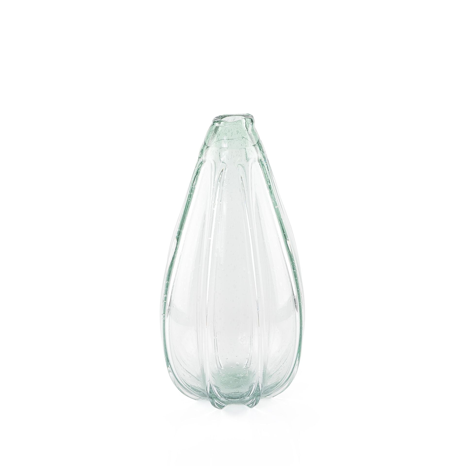 فازه زجاجية شفافة
Traditional transparent glass vase