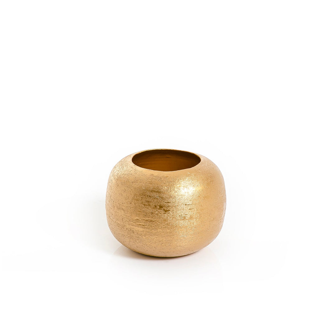 Metal vase (7226683031747)