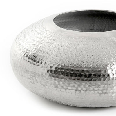 Metal vase (7226683064515)