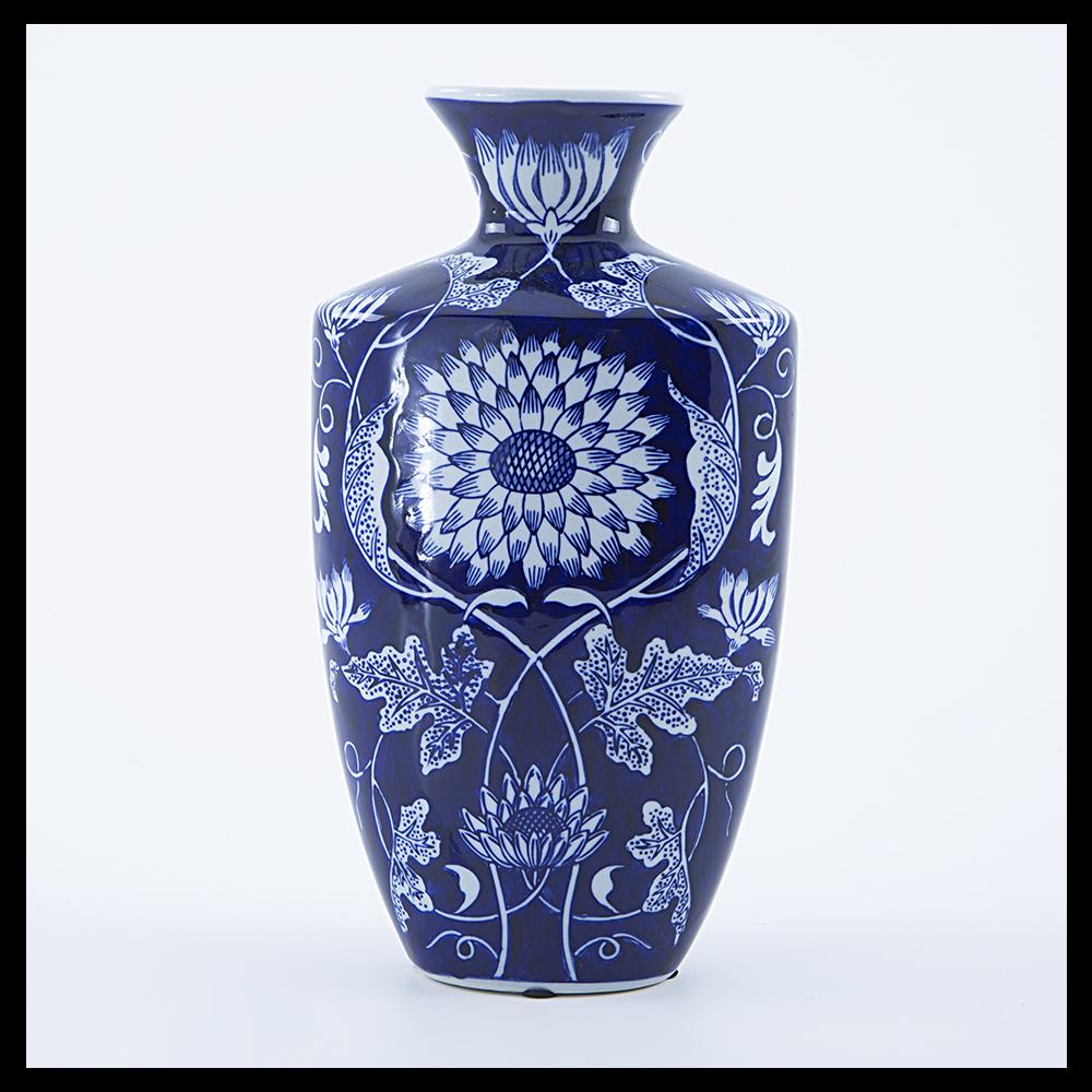 China Blue Vases (7090424742083)