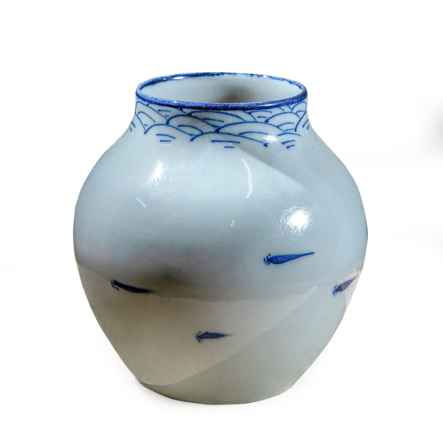 China blue vase (7275381620931)